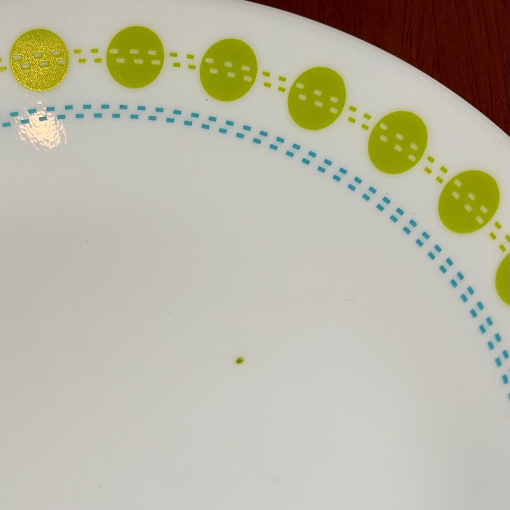 8 Vintage Corelle Vitrelle South Beach Bread & Butter or Dessert Plates - Picture 7 of 7